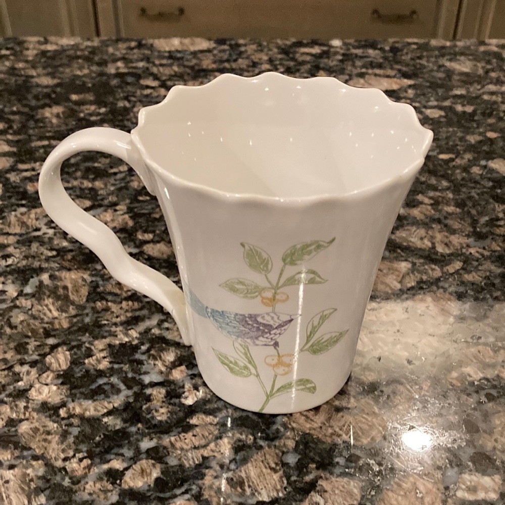 222 FIFTH WHISPER FINA CHINA MUG